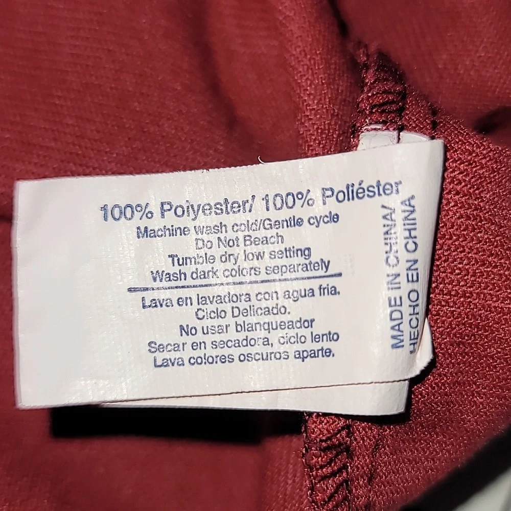 2 MIcrofiber Brick Red Pillowcases / Gently Preloved, ‎ Pillow Covers